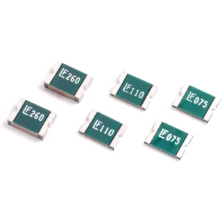פיוז מתאפס SMD , 1812 , 8VDC , 2A / 3.5A - PTC LITTLEFUSE